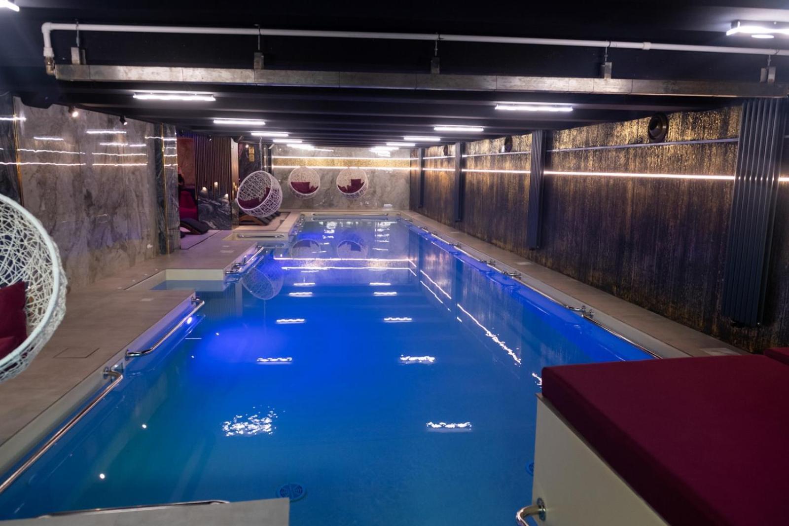 Uve Residence & Spa Piatra Neamţ Quarto foto